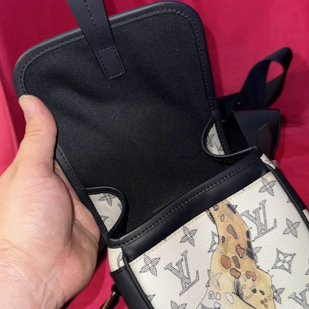 Louis Vuitton Chapman collection Giraffe Messenger BB Bag